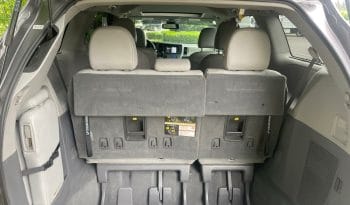 Used 2019 Toyota Sienna XLE FWD 8-Passenger Mini-van, Passenger – 5TDYZ3DCXKS008640 full