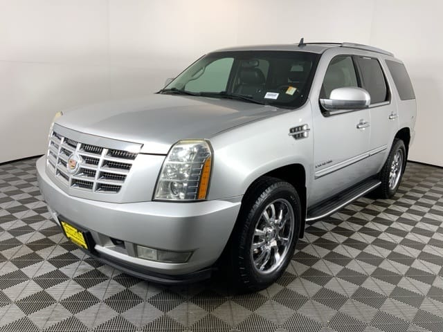 Used 2010 Cadillac Escalade Base 4D Sport Utility – 1GYUKAEF8AR109019