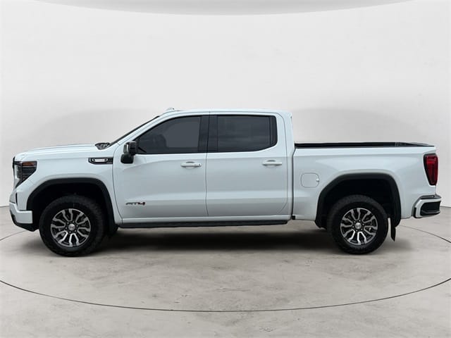 Used 2023 GMC Sierra 1500 AT4 4D Crew Cab – 1GTUUEE83PZ323448