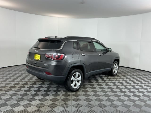 Used 2018 Jeep Compass Latitude 4D Sport Utility – 3C4NJDBB2JT485402 full