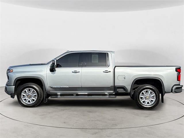 Used 2024 Chevrolet Silverado 3500HD High Country 4D Crew Cab – 1GC4YVEY8RF143391
