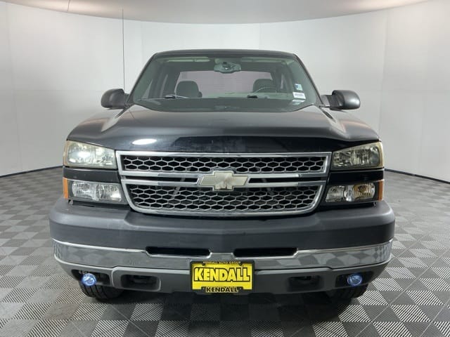 Used 2005 Chevrolet Silverado 2500HD LS 4D Crew Cab – 1GCHK23UX5F871595