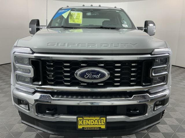 Used 2025 Ford F-450SD Lariat 4D Crew Cab – 1FT8W4DTXSEC52728