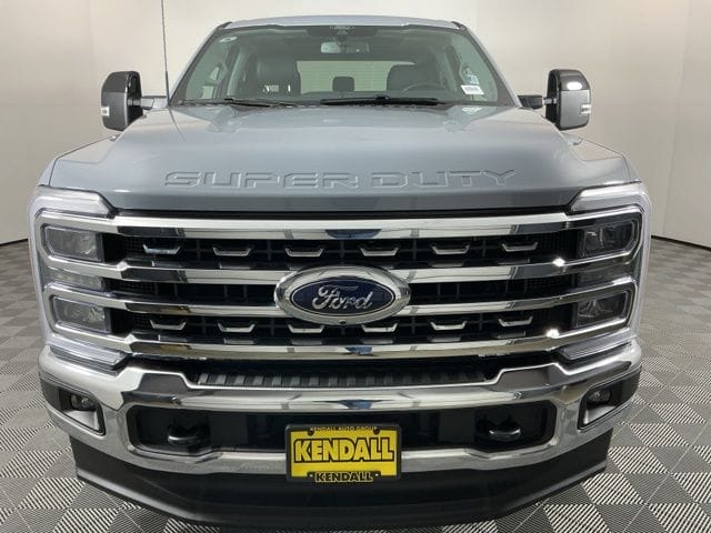 Used 2025 Ford F-350SD Lariat 4D Crew Cab – 1FT8W3BT6SEC44090