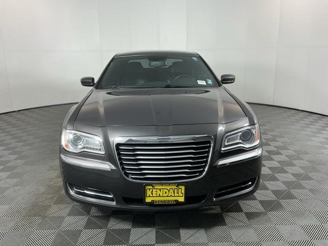 Used 2014 Chrysler 300 Base 4D Sedan – 2C3CCAAG5EH379865