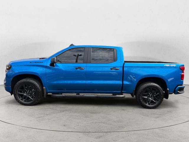Used 2024 Chevrolet Silverado 1500 Custom 4D Crew Cab – 1GCPDBEK1RZ138230