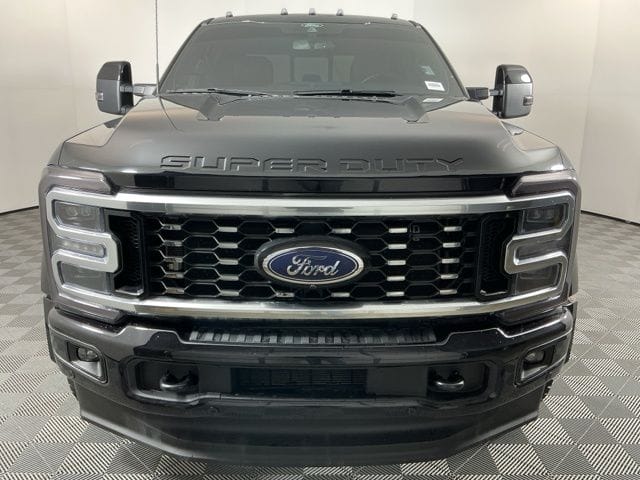 Used 2025 Ford F-450SD Platinum 4D Crew Cab – 1FT8W4DMXSED54720