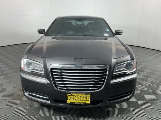 Used 2014 Chrysler 300 Base 4D Sedan – 2C3CCAAG5EH379865