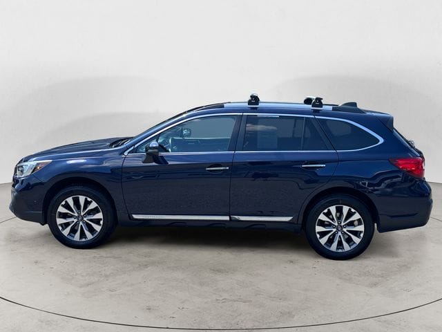 Used 2018 Subaru Outback 2.5i 4D Sport Utility – 4S4BSATC9J3210123